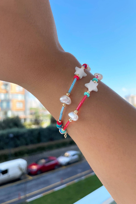 Şerit Boncuklu Yıldız Kırmızı Bileklik